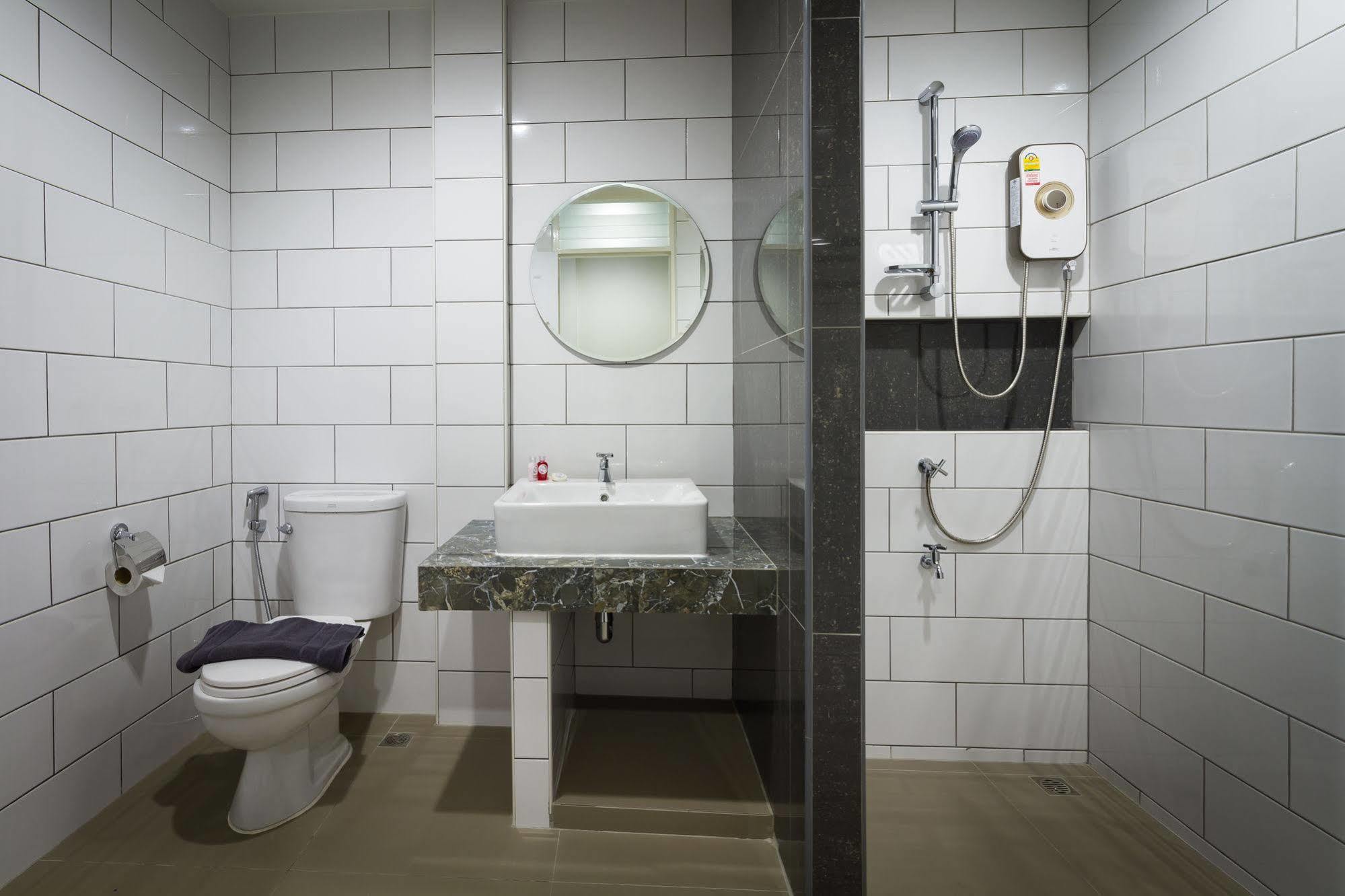 Отель Rest Solution Чиангмай Экстерьер фото