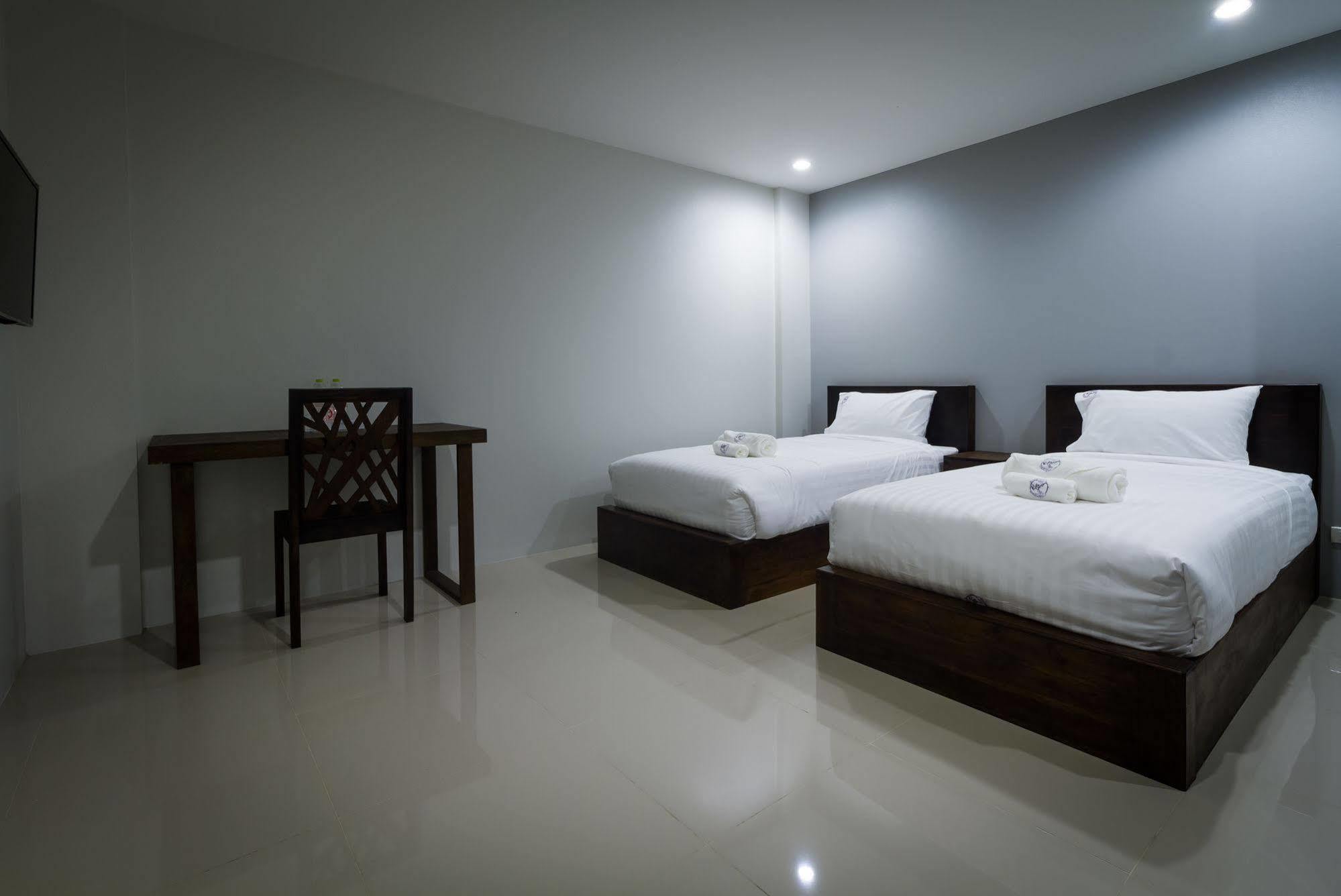 Отель Rest Solution Чиангмай Экстерьер фото