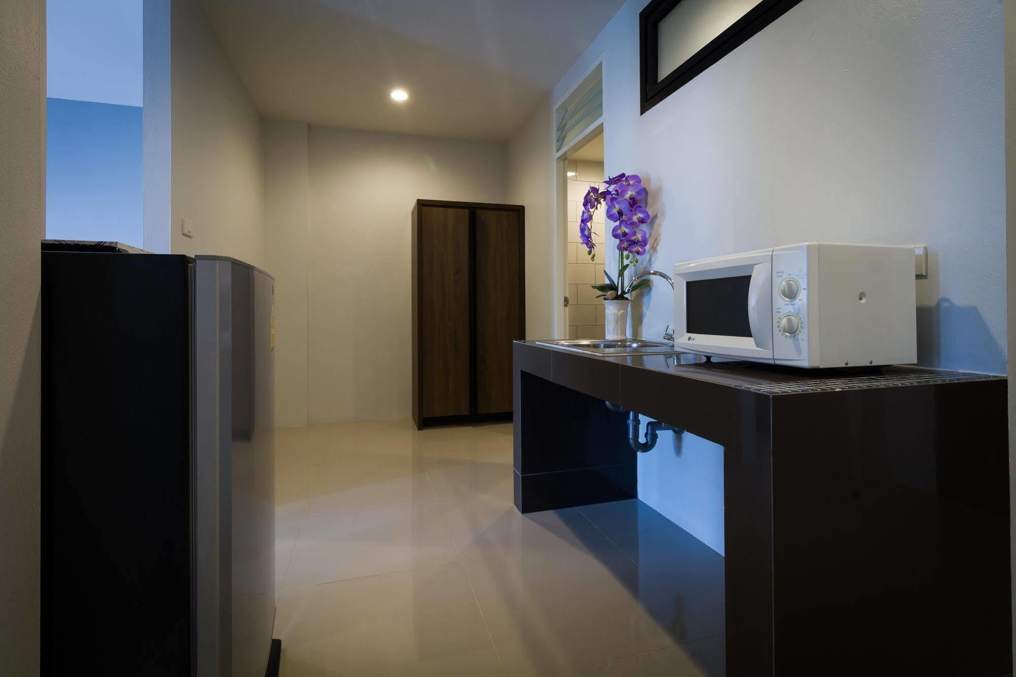 Отель Rest Solution Чиангмай Экстерьер фото